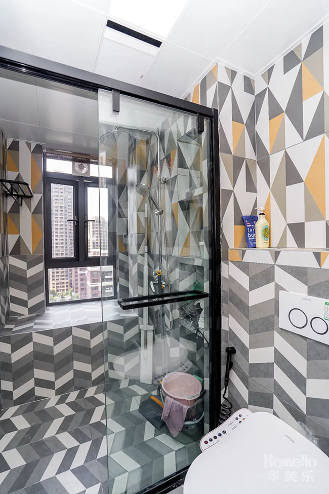 165㎡四居室，將藝術(shù)搬進(jìn)現(xiàn)實，用簡約締造生活